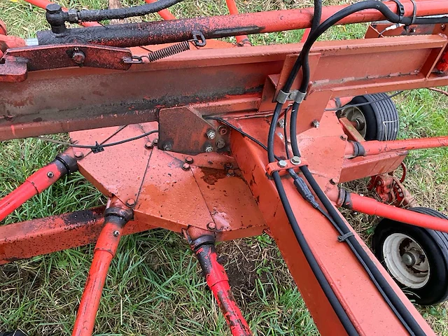 Kuhn ga 4501 gm rake - afbeelding 15 van  21