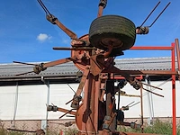 Kuhn gf 8501 mh hydraulisch opklapbare hooischudder - afbeelding 3 van  15