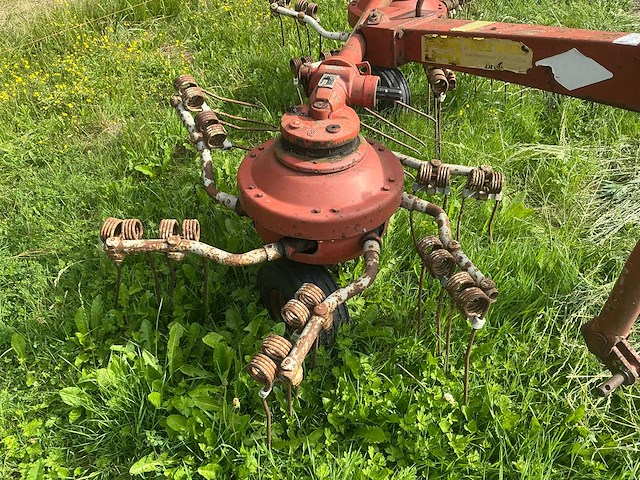Kuhn grs 25 n hooikeerder - afbeelding 8 van  12