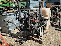 Kuhn oktopus-s gedragen spuitmachine - afbeelding 3 van  4