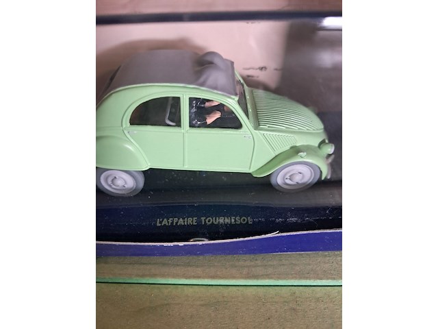 Kuifje auto in doos l'affaire tournesol - afbeelding 2 van  4