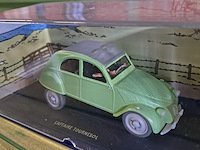 Kuifje auto in doos l'affaire tournesol - afbeelding 3 van  4