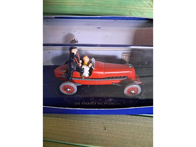Kuifje auto in doos les cigares du pharaon - afbeelding 1 van  4