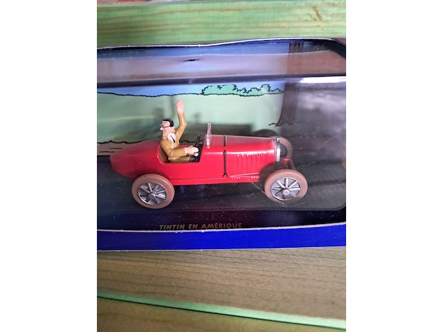 Kuifje auto in doos tintin en amerique - afbeelding 1 van  4