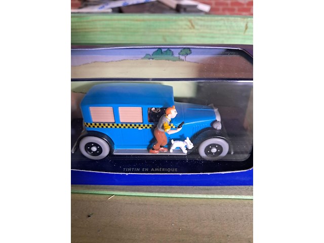 Kuifje auto in doos tintin en amerique - afbeelding 1 van  4