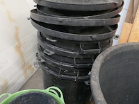 Kuipen en emmers - afbeelding 3 van  3