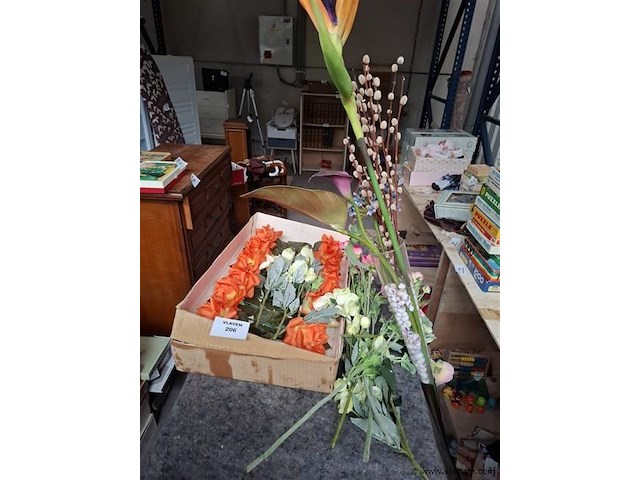Kunstbloemen - afbeelding 1 van  1