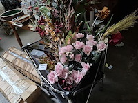 Kunstbloemen - afbeelding 1 van  1