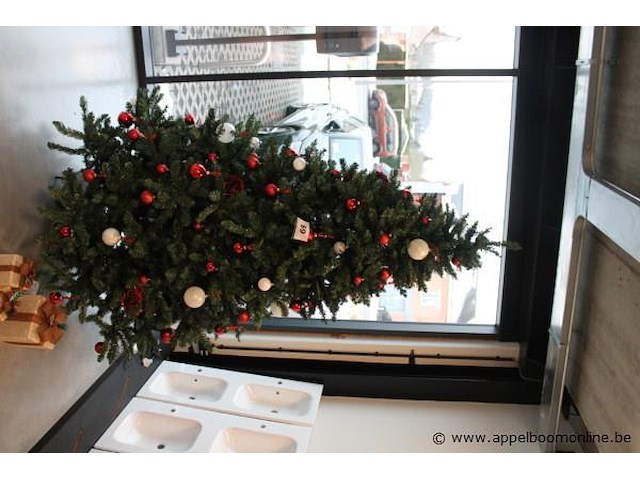 Kunstkerstboom - versierd met ballen cadeauset - bij kerstboom - afbeelding 1 van  1