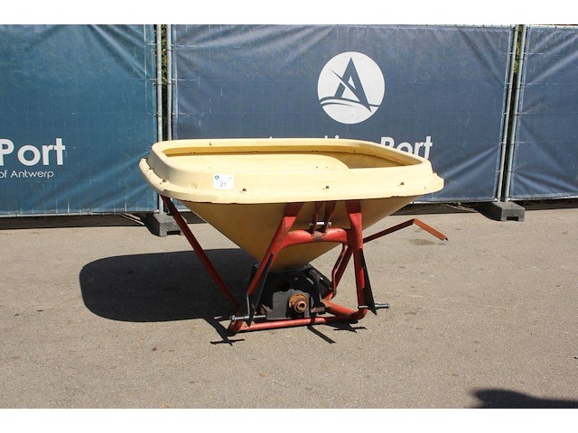 Kunstmeststrooier met aftakas (marge) - afbeelding 1 van  1