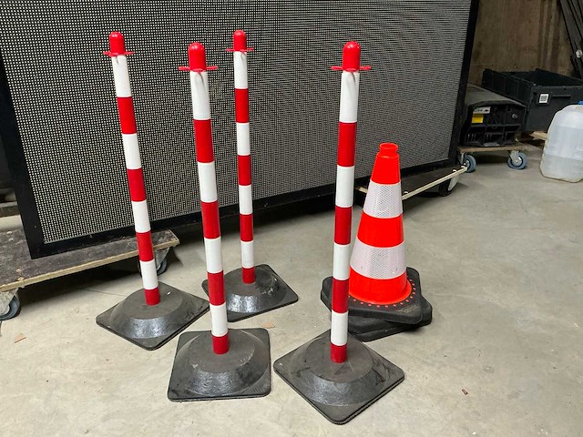 Kunststof afzetpaal (4x) - afbeelding 1 van  4