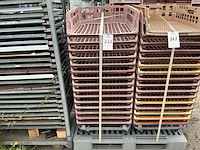 Kunststof bakkerskratten met transport trolley (16x) - afbeelding 1 van  2
