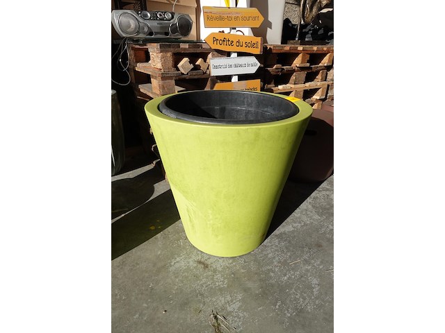 Kunststof bloempot - afbeelding 1 van  2