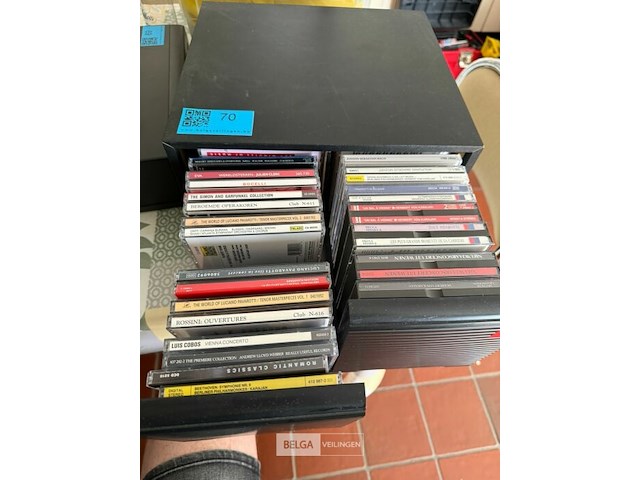 Kunststof cd-opbergdoos gevuld - afbeelding 2 van  2