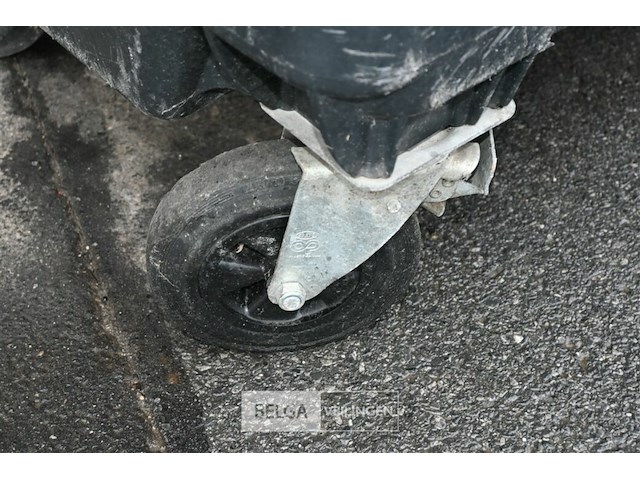 Kunststof container op wielen - afbeelding 5 van  5