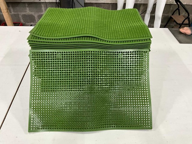 Kunststof deurmat groen 58 x 38,5 cm (35x) - afbeelding 1 van  3