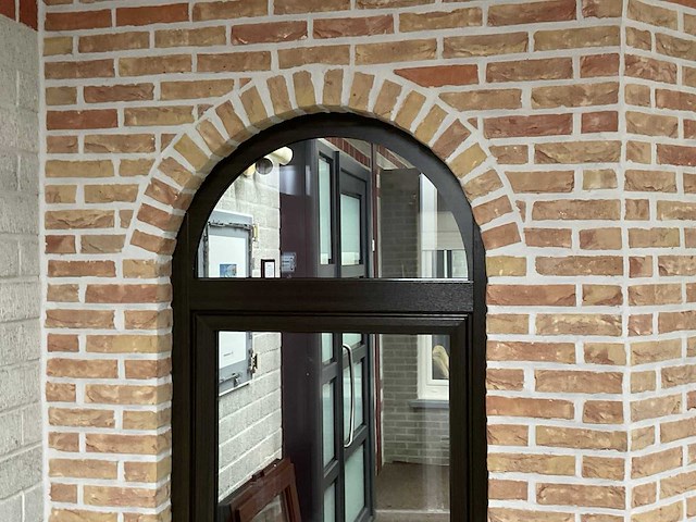 Kunststof draai/kiepraam - afbeelding 1 van  3