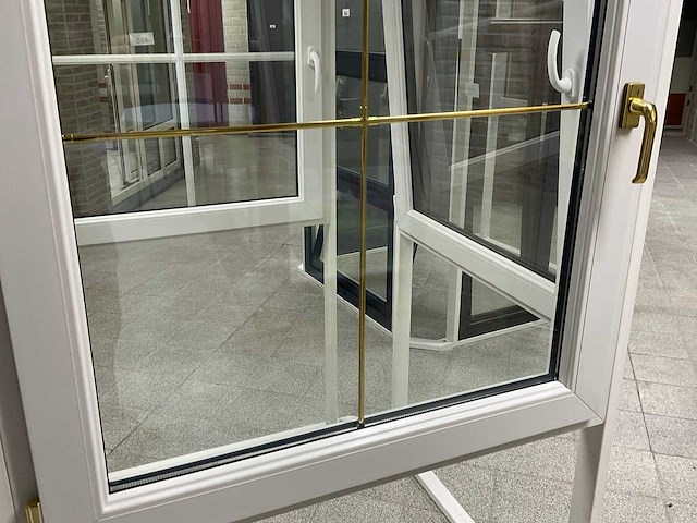 Kunststof draai/kiepraam - afbeelding 3 van  3