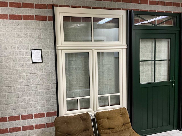 Kunststof draai/kiepraam - afbeelding 1 van  4