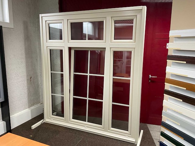 Kunststof kozijn - afbeelding 1 van  5