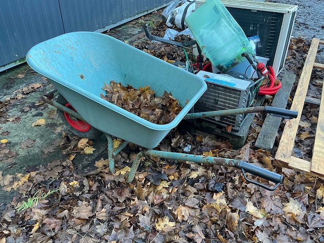 Kunststof kruiwagen - afbeelding 1 van  1