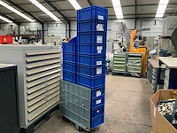 Kunststof magazijnbakken (19x) - afbeelding 1 van  3
