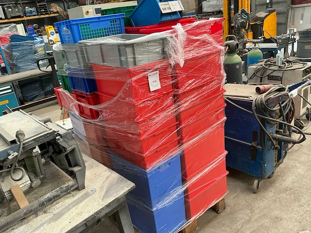 Kunststof magazijnbakken (55x) - afbeelding 1 van  5