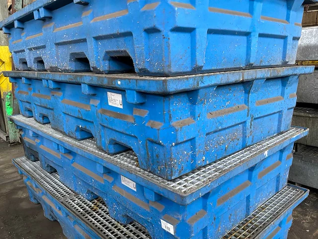 Kunststof opvangbak met metalen looprooster - afbeelding 5 van  7