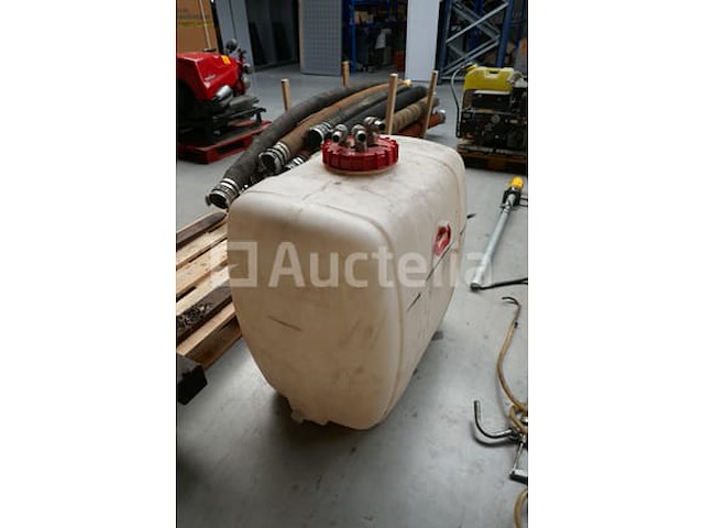 Kunststof polythyleen tank 200l - afbeelding 4 van  4