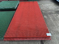 Kunststof roostervloer met open mazen (2x)