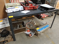 Kunststof tafel - afbeelding 1 van  8