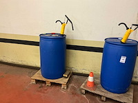 Kunststof vaten met pomp (2x) - afbeelding 3 van  3