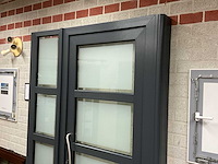 Kunststof voordeur met zijlicht - afbeelding 2 van  3