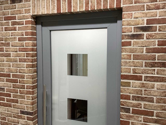 Kunststof voordeur - afbeelding 2 van  5