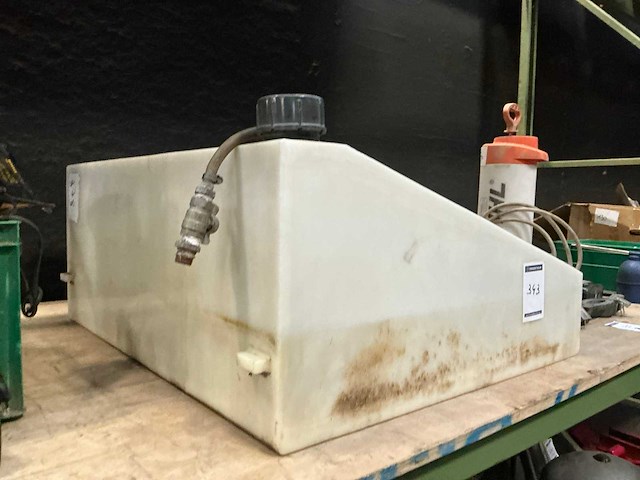 Kunststof watertank - afbeelding 3 van  3