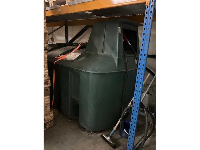 Kunststoffen brandstoftank - afbeelding 2 van  10