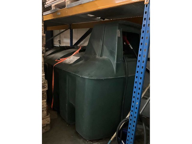 Kunststoffen brandstoftank - afbeelding 3 van  10