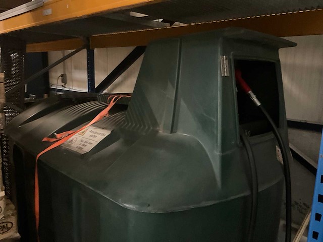 Kunststoffen brandstoftank - afbeelding 4 van  10