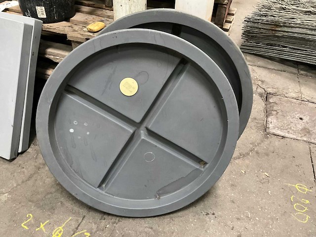 Kunststoffen deksels/afsluiters kessel (2x) - afbeelding 1 van  6