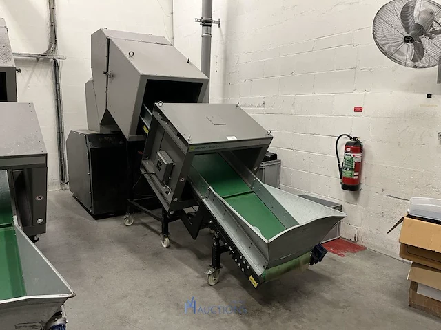 Kunststofgranulator rapid g500-60kub met transportband en metaaldetector - afbeelding 1 van  51