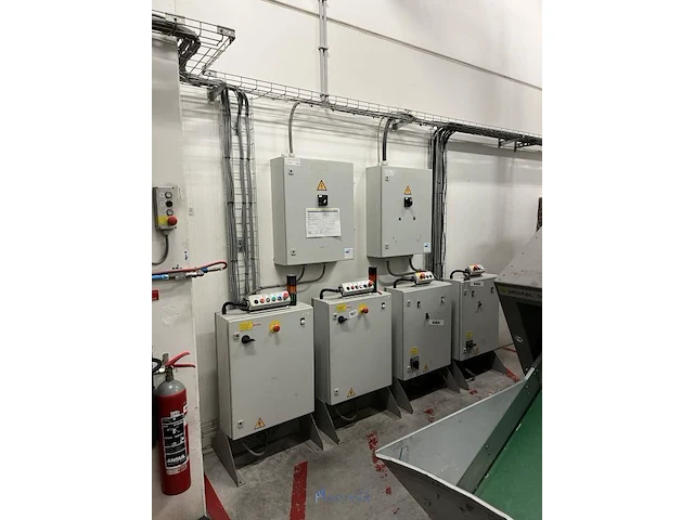 Kunststofgranulator rapid g500-60kub met transportband en metaaldetector - afbeelding 39 van  51