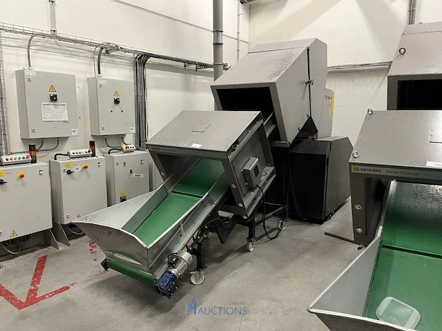 Kunststofgranulator rapid g500-60kub met transportband en metaaldetector - afbeelding 1 van  52