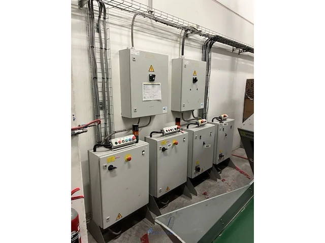 Kunststofgranulator rapid g500-60kub met transportband en metaaldetector - afbeelding 39 van  52