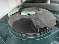 Kunststoftank bundman met afgedraaide olie - afbeelding 3 van  6