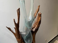 Kunstwerk teakwortel met geblazen glas - afbeelding 2 van  3