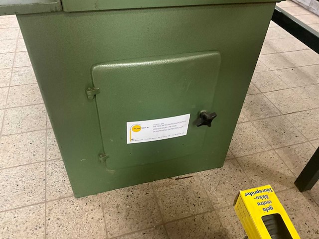 Kuper fineerzaagmachine - afbeelding 9 van  12