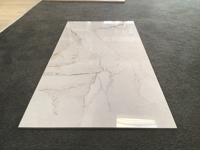 Kutahya adel white gepolijst 60x120 cm tegel 120,96 m² - afbeelding 1 van  5