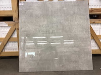 Kutahya alaska grey gepolijst 120x120 cm tegel 115,2 m² - afbeelding 2 van  4