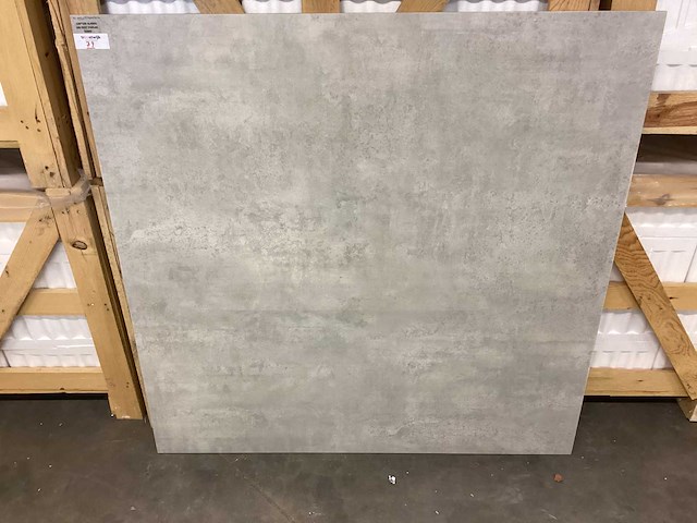 Kutahya alaska grey gepolijst 120x120 cm tegel 57,6 m² - afbeelding 1 van  3