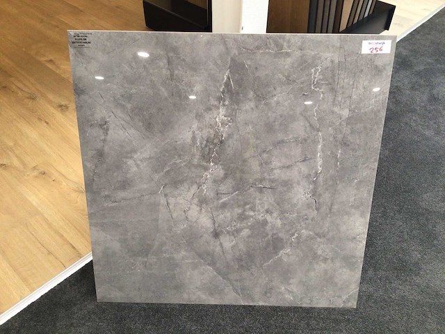 Kutahya royal pulpis grijs gepolijst vloertegel 80x80 cm 184,32 m² - afbeelding 1 van  5